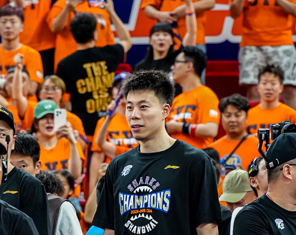 老鹰4年长约签下次轮秀,他确实是拿到了自己想要的合同?