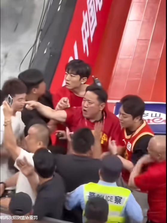 才三年!30岁的乐布朗,为何至今没签?