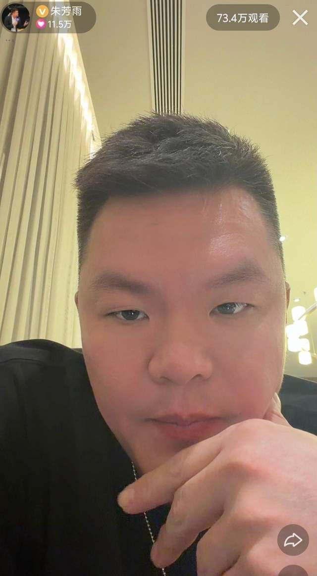 火箭官方：球队与中锋卡斯特罗签下双向合约 同时裁掉后卫牛顿